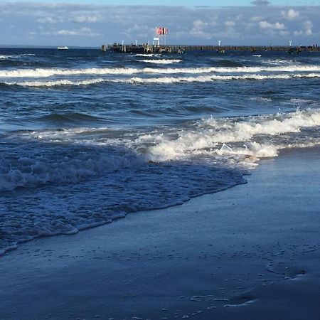 Erdgeschoss-Appartement Mit Seeblick Ahrensbok ภายนอก รูปภาพ